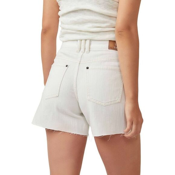 NWT Free People We The Free Ivy Mid-Rise Jean Shorts Cream White Size 32 - Picture 3 of 10